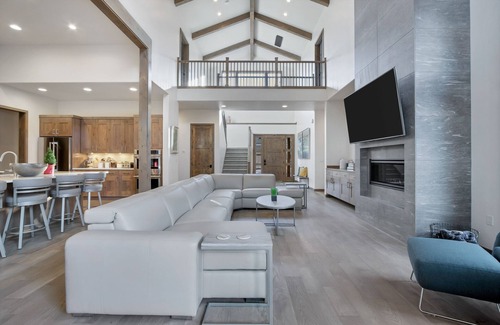 Bend Casa | Deschutes Executive Retreat - 6BR Luxury Rental