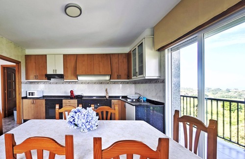 Noalla Chalet De Esquí | Desconectaengalicia Casa Vidal Lanzada con vistas al mar