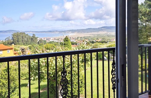 Noalla Chalet De Esquí | Desconectaengalicia Casa Vidal Lanzada con vistas al mar