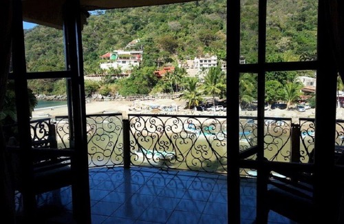 Boca de Tomatlan Casa | Description of Villas Rodelinda
