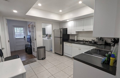 Coral Heights Casa | Jacuzzi cerca a la playa. BBQ / Patio Spa