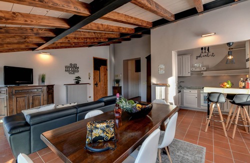 Rivoltella Apartamento | DesenzanoLoft: Swarovski & Pool