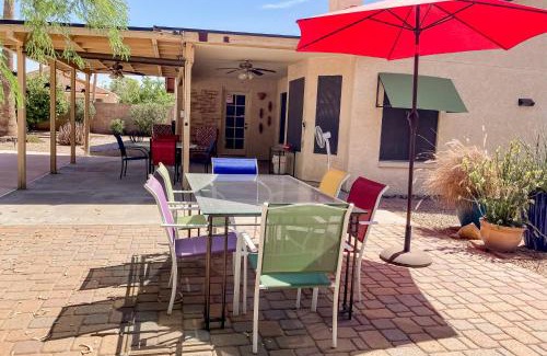 Garden Lakes Casa | Desert Blooms