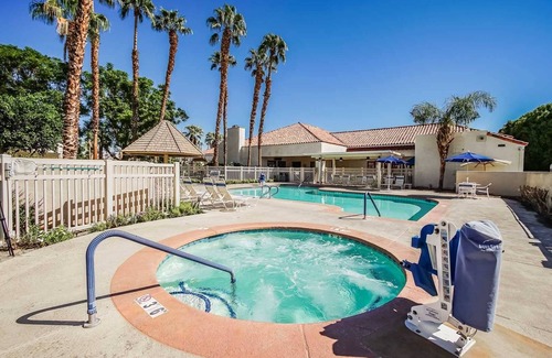 Palm Desert Complejo | Desert Breezes Condo Palm Desert BNP Parisbas Open 3/9-3/16 Weekly Rental