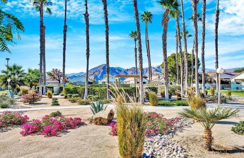 Palm Desert Complejo | Desert Breezes Resort