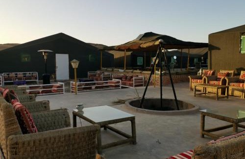 Amezrou Otro | Desert Camp in Zagora - Camel ride - Easy & Affordable Stays