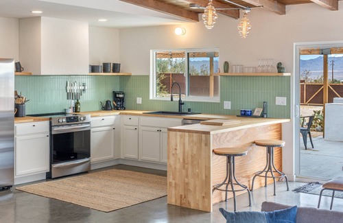 Joshua Tree Casa | Desert Hearts Ranch - BBQ, Quiet and Dark Skies in Joshua Tree