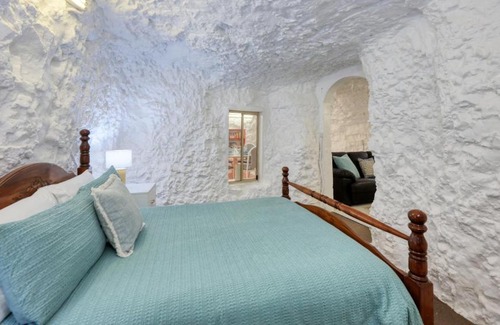 White Cliffs Casa | Desert Hideaway - White Cliffs