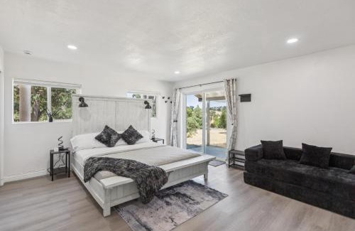 Stallion Springs Casa | Desert Mountain Escape with Private Hot Tub home