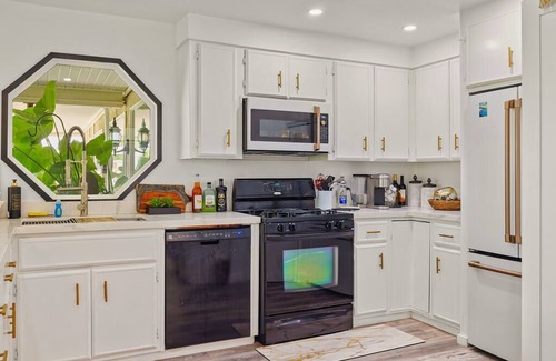 Palm Desert Casa | Desert Oasis - 2BR/2BA - Private Pool w/Sweeping Golf & Mountain Views in 55+