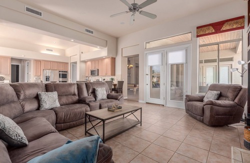 Desert Hide-a-way Casa | Desert Oasis ★Pool-Spa-Disc Golf-Ping Pong-Gazebo-Poker Table-Pool Table★