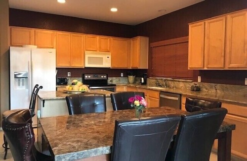 Sunrise Casa | NFL, Nascar, Golf y NHL en 10 minutos o menos. Piscina privada, WiFi gratuito, Nat. Barbacoa de gas