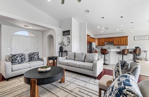 Sonrisa Casa | Desert Oasis Retreat with Private Pool & Mountain Views
