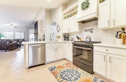 Goodyear Casa | Desert Oasis w/ Outdoor Living in Goodyear!
