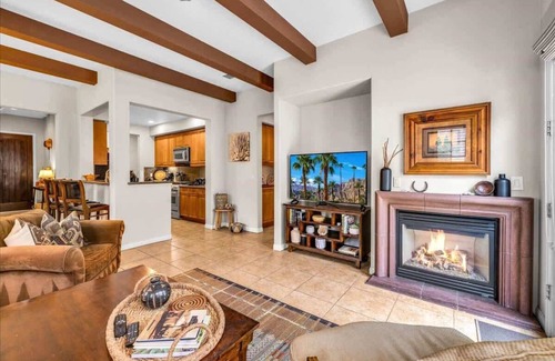 La Quinta Casa | Desert Paradise with Exceptional Mountain Views