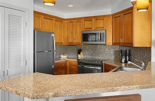 Palm Desert Complejo | Desert Springs suites for 2026 BNP Paribas Open