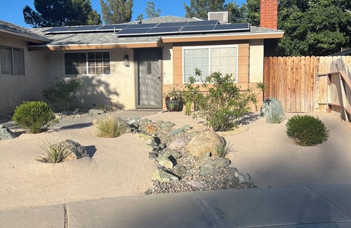 Ridgecrest Casa | Desert Villa Oasis - Gateway to the Eastern Sierras, Death Valley, and Yosemite