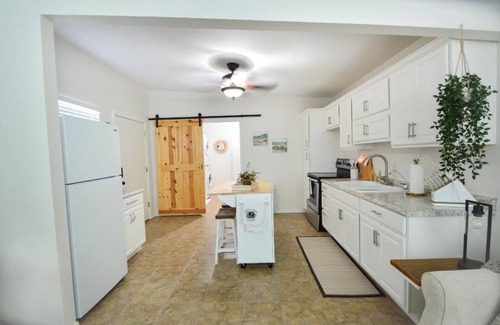 Foothills Casa | Deserts Edge Casita with RV parking and hook ups