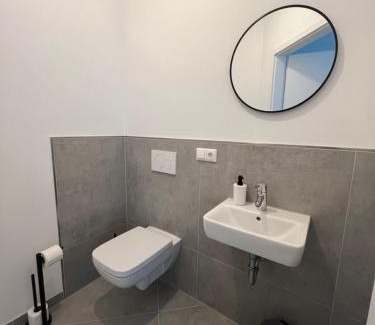 Mainz-Bingen Apartamento | Design am Rhein I Zentral I Aufzug I Balkon I Parken