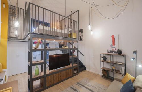 Gianicolo Apartamento | Design and Colorful Loft near Villa Pamphili