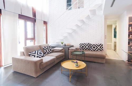 Alicante City Centre Apartamento | Dúplex luminoso y de diseño en el casco antiguo