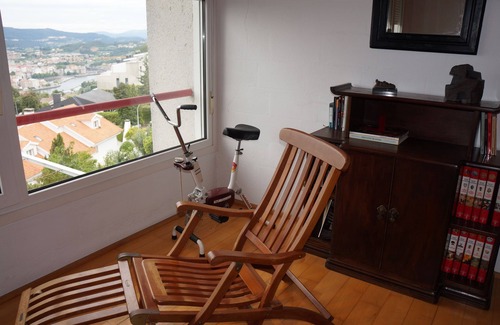 Poio Casa | Chalet privado,espacioso, gran terraza ,maravillosas vistas en pleno rías Baixas