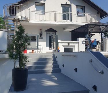 Seliste Apartamento | Design Apartments Tomelana