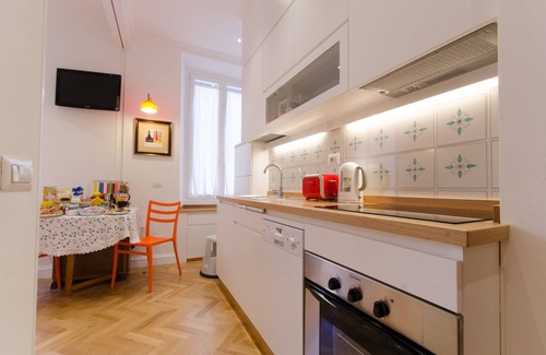 Testaccio Apartamento | ALOJAMIENTO Y DISEÑO-CENTRO DE ROMA-Metro a 5 min-Bus a 2 min-Tren del aeropuerto 15 mi