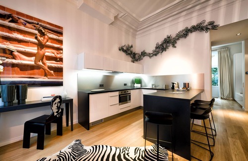 Chatelain Apartamento | Apartamento de diseño con terraza amplia en Quartier Louise-Châtelain
