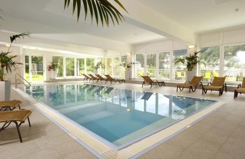 Bad Gastein Apartamento | Design Apartments mit Pool und fantastischem Ausblick