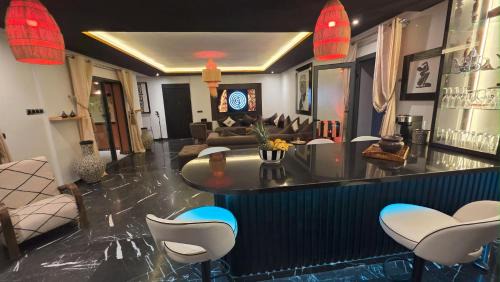 Semlalia Apartamento | Design Art Gallery Apartment Marrakech swimming pool on the Roof