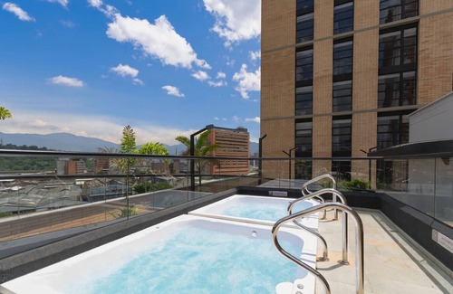 San Diego Apartamento | Design + Depth - 1BR Apt in Trendy Poblado