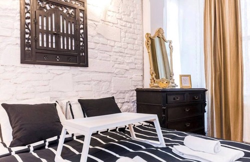 Galata Apartamento | Gran GalataTower Flat-4rm-3Bdrm-3Bth-1st flr