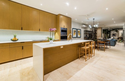 Barrio de Santiago Casa | Newly built design home on 68