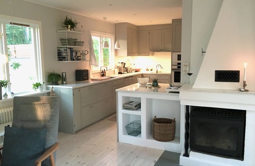 Nacka Municipality Casa | Casa recientemente renovada Estocolmo y archipiélago - 200 metros al lago.