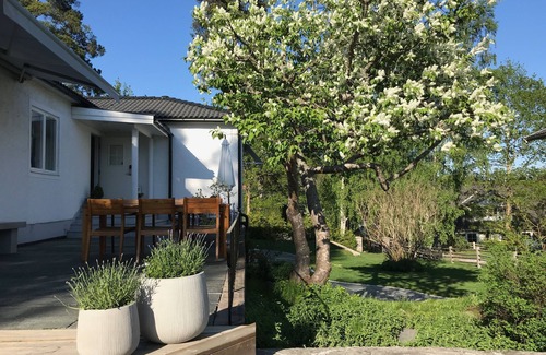 Nacka Municipality Casa | Casa recientemente renovada Estocolmo y archipiélago - 200 metros al lago.