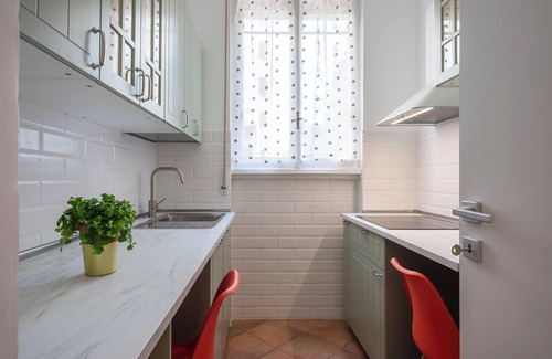 Marsala Apartamento | Design near Termini, in lively neighborhood, 20 minutes Colosseum and Centro Storico