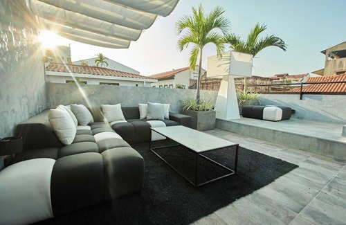 Casco Viejo Apartamento | Piscina de diseño y rooftop 180º N2