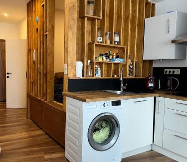 Saint-Josse-ten-Noode Apartamento | Design Studio Perfectly located - EU Madou - Park