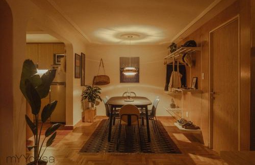San Miguel Chapultepec Apartamento | Design week/Architect's artistic Apt in Mex City