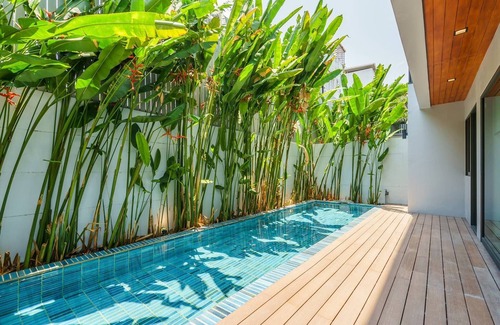 Khlong Tan Nuea Villa | Villa de diseño con 49 piscinas