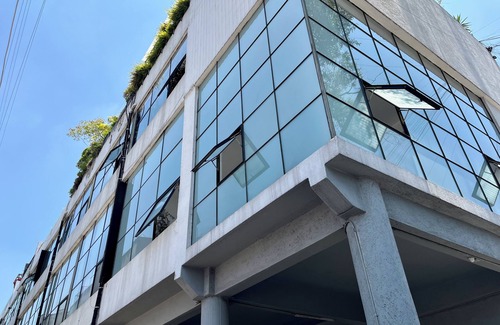 Escandon I Seccion Apartamento | Designed Loft With Beautiful Double Height!