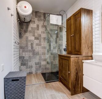 Tal-Ghoqod Apartamento | Designer 1 Bed Maisonette Swieqi By Homely