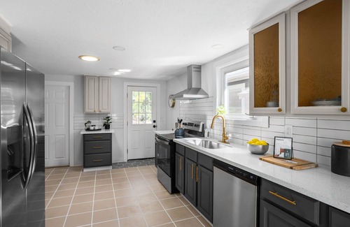 Richmond Casa | Designer 3BD Hawthorne Home