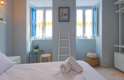 Kalkara Apartamento | Designer Apartment in Village Square