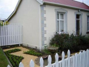 Sydenham Cama Y Desayuno | Designer Cottage
