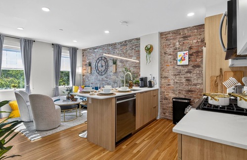 Central Square Apartamento | Designer Home 3BR 2Bath Harvard MIT Vintage/Modern retreat