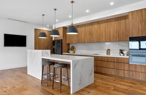 Mount Martha Casa | Designer House by the Village and Beach