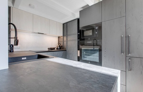 Holesovice Apartamento | Designer Loft in Trendy Holešovice, Parking, Gym