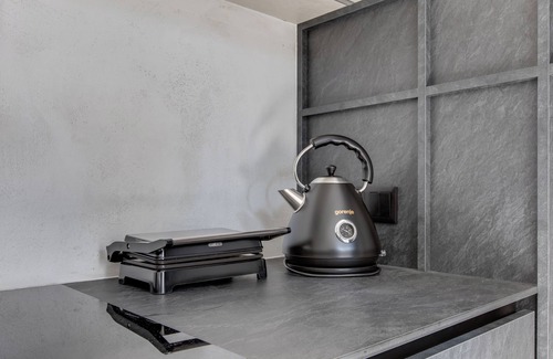 Holesovice Apartamento | Designer Loft in Trendy Holešovice, Parking, Gym